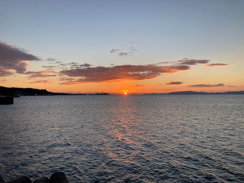 橘湾の夕日，17h10