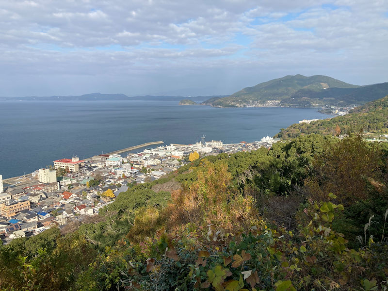 旧・温泉（うんぜん）軽便鉄道 「愛野村」 駅跡